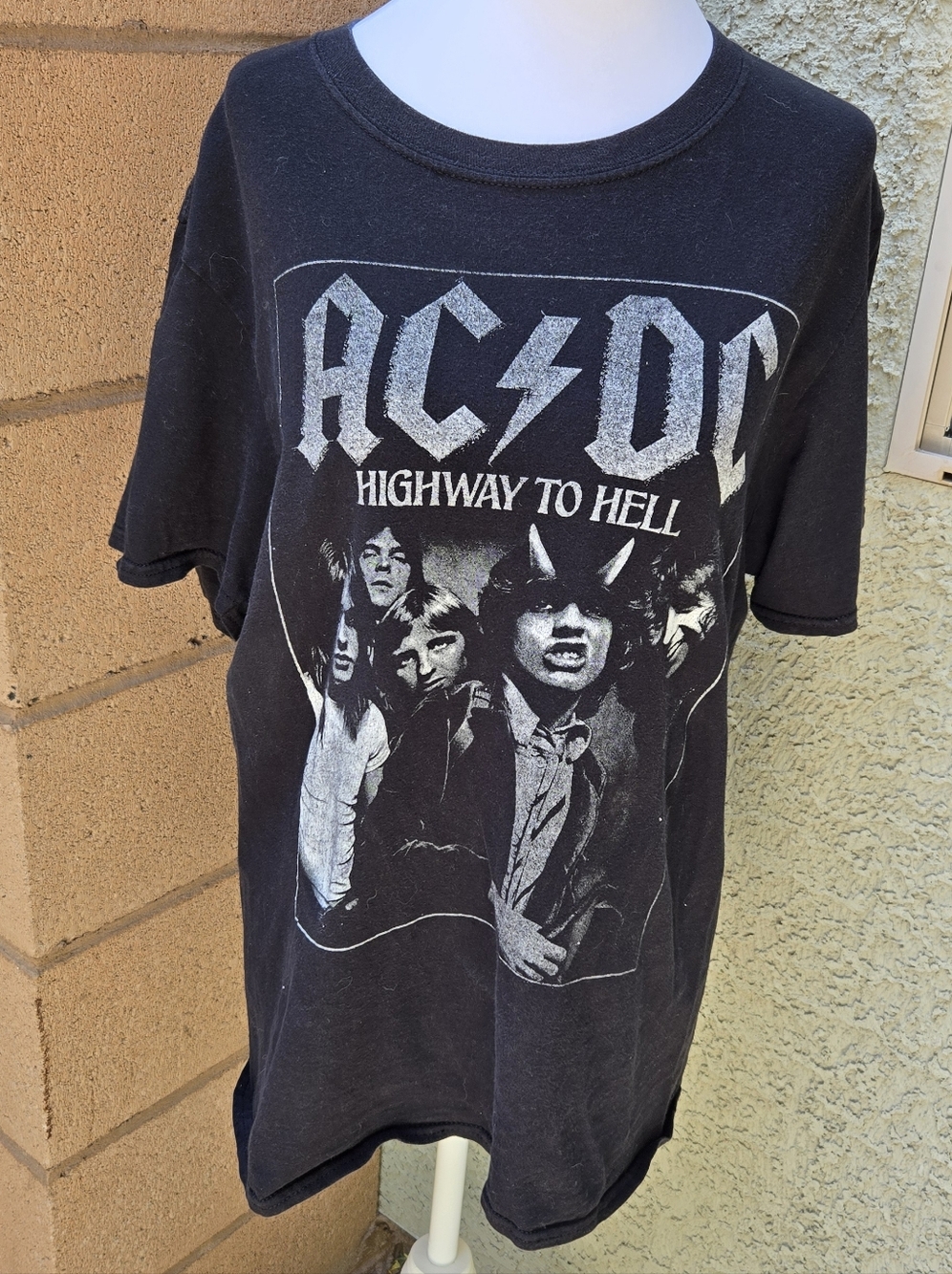 AC/DC Black 'Highway to Hell' Graphic Tee